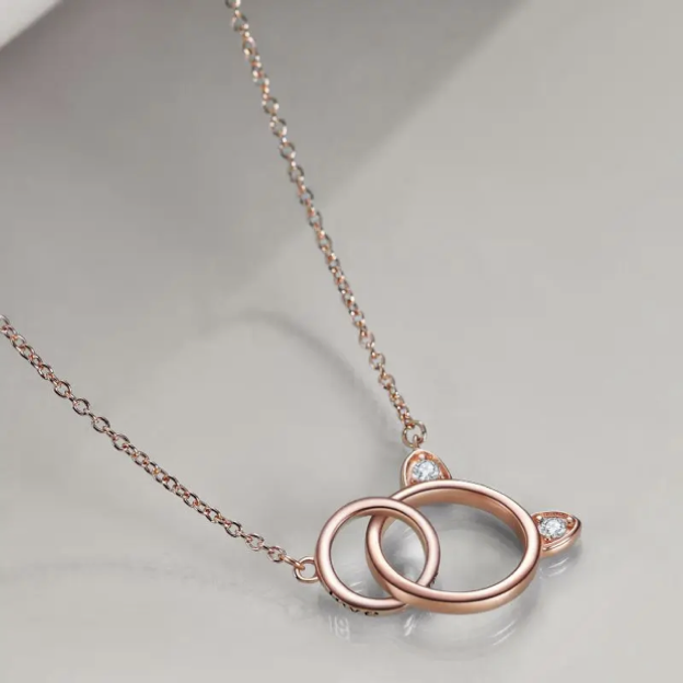 Interlocking Circles Cat Necklace